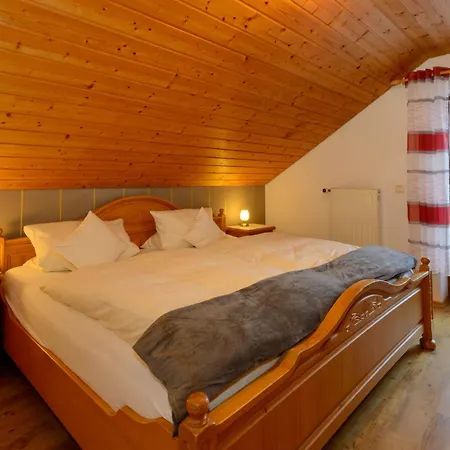 Farm stay Almerhof - Waldferienhof Almer Zwiesel