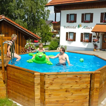 Farm stay Almerhof - Waldferienhof Almer *